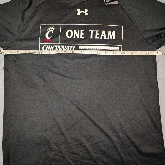 University of Cincinnati UC Bearcats Black Under Armour T-Shirt (Size Small) - Picture 4 of 7